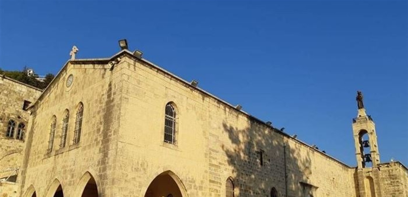 كيف أحيت دير القمر رتبة دفن المسيح؟