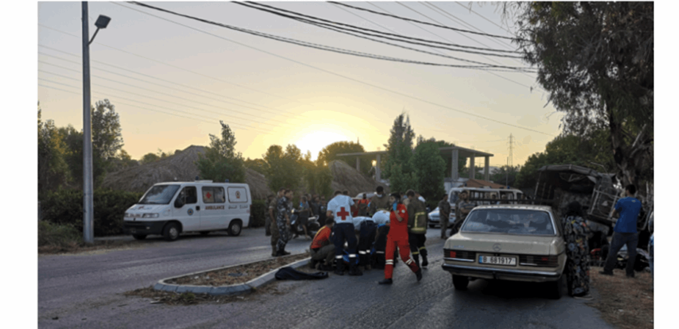 غلبه النعاس وفقد السيطرة... قتلى وجرحى في حادث سير مروّع على طريق جران البترونية
