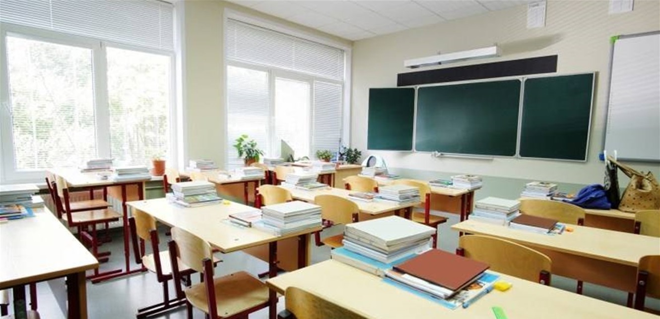 بعد موجة التفجيرات الثانية التي طالت لبنان.. إعلان من وزير التربية بشأن المدارس 