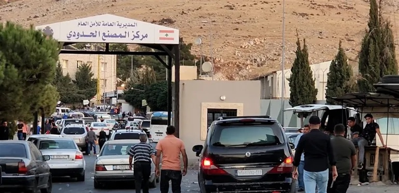 يستخدمه الآلاف من النازحين اللبنانيين.. سوريا دانت القصف الاسرائيلي على معبر المصنع 