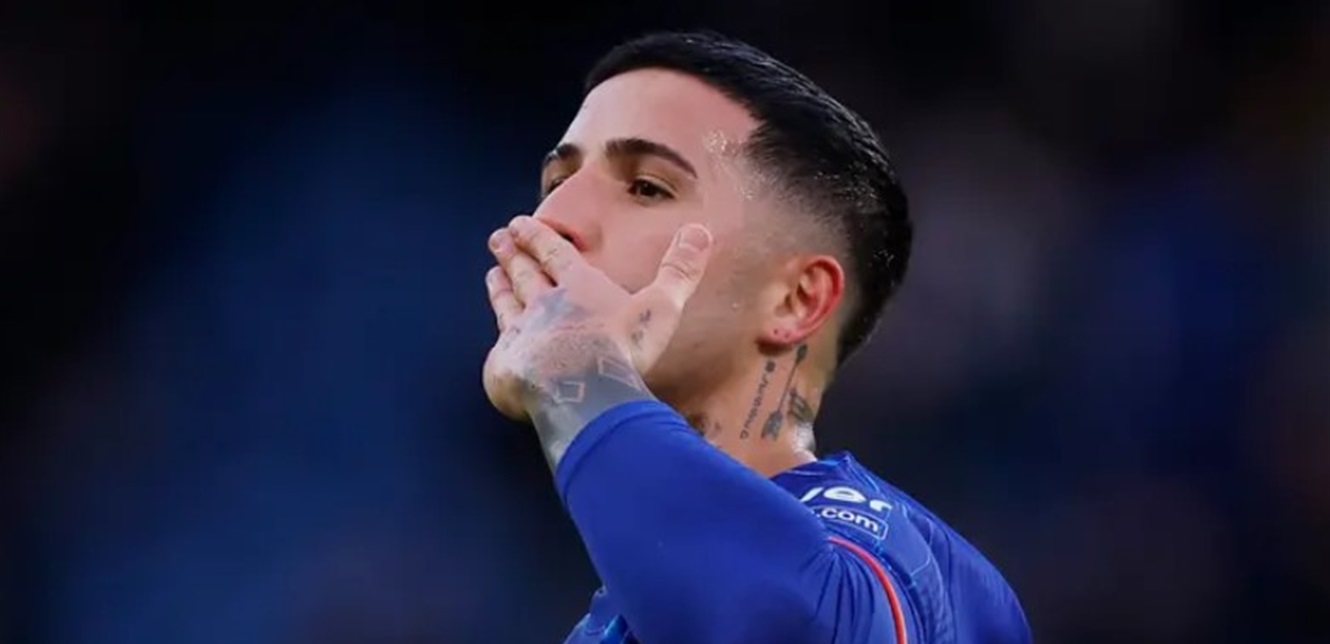 لسبب غريب.. أغلى لاعب في تاريخ الدوري الإنكليزي ينفصل عن عشيقته! (صور)