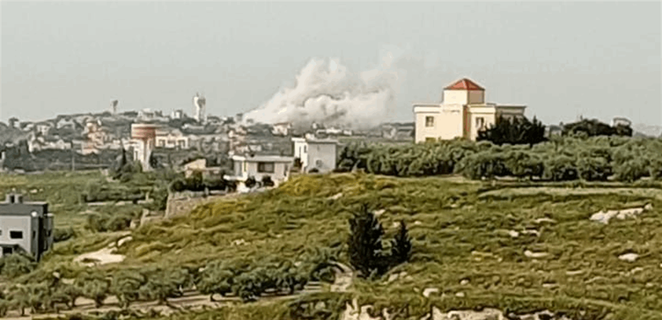 في صريفا... استمرار البحث عن مفقودين تحت أنقاض المبنى المستهدف ليلاً