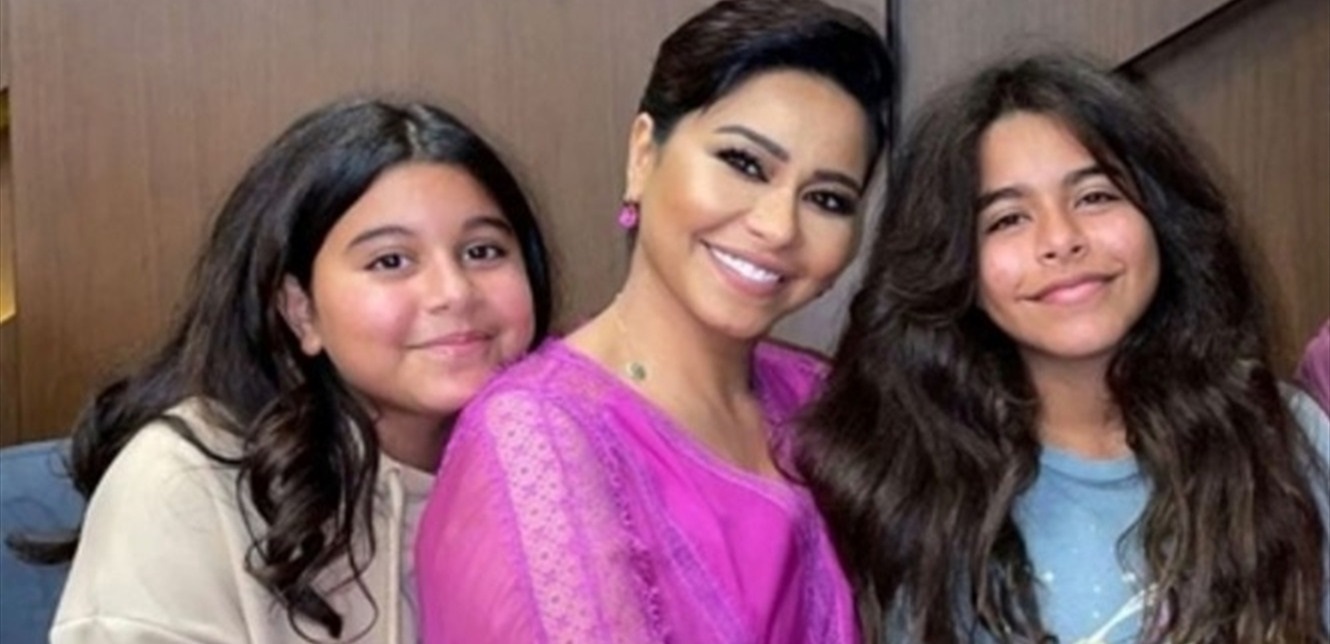 ابتزها بصور وفيديوهات خاصة.. هذا ما حصل مع ابنة الفنانة شيرين عبد الوهاب
