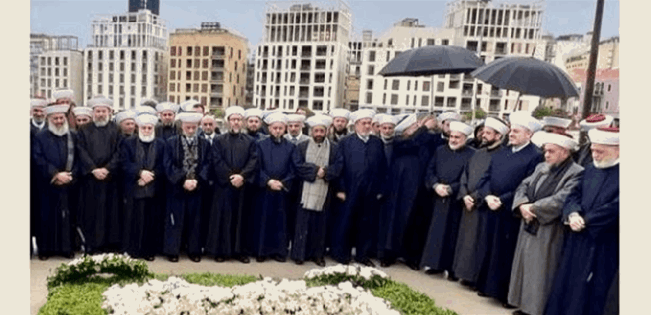 دريان زار ضريح الرئيس الشهيد رفيق الحريري: ممارساته تجاوزت الخنادق المذهبية