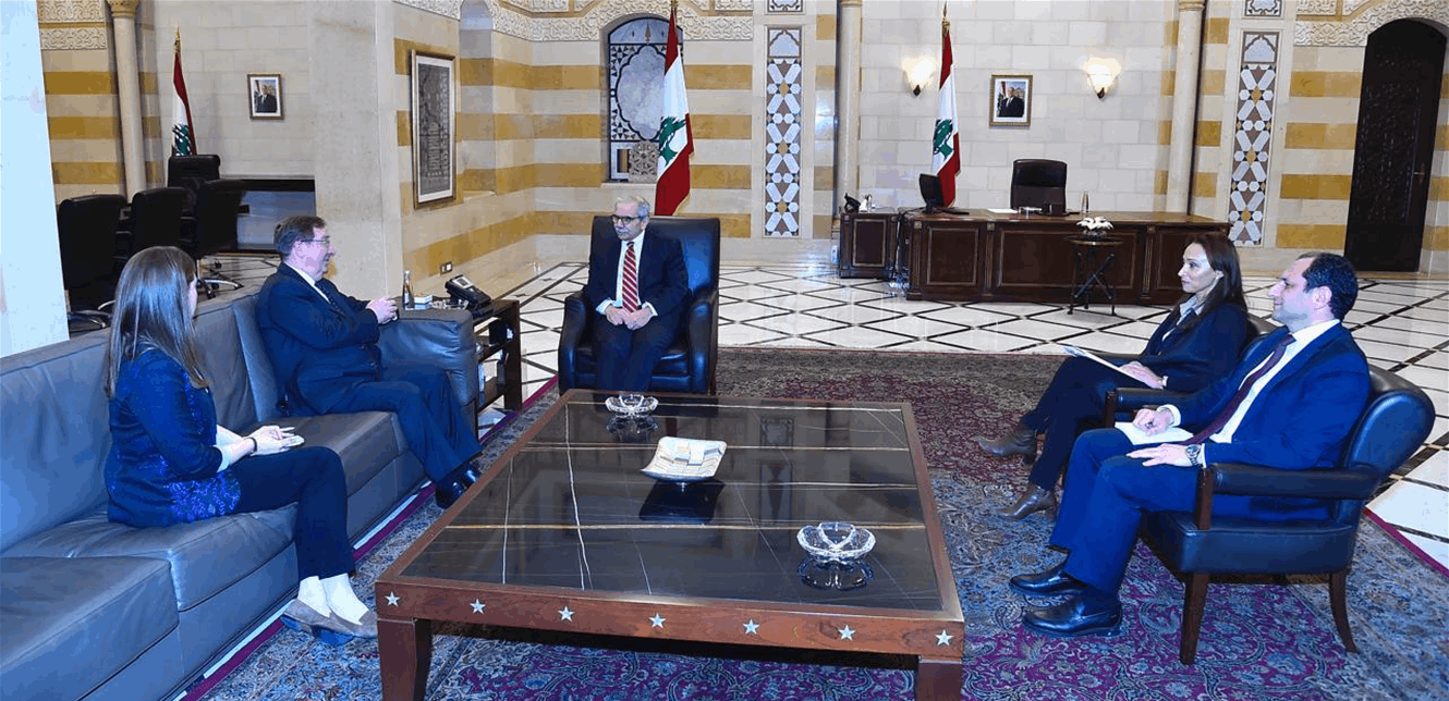 سفير بريطانيا بعد لقائه سلام: الحكومة الجديدة فرصة للتغيير والإصلاح
