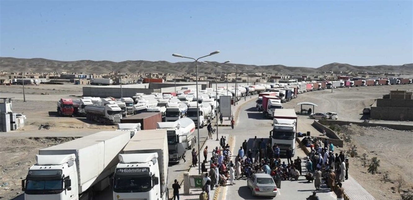 إيران تغلق 1000 كيلومتر من حدودها مع أفغانستان