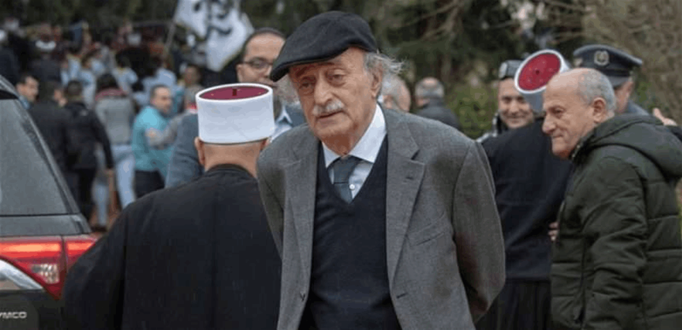 بيانٌ... هكذا علّق جنبلاط على الغارات الإسرائيليّة التي استهدفت سوريا