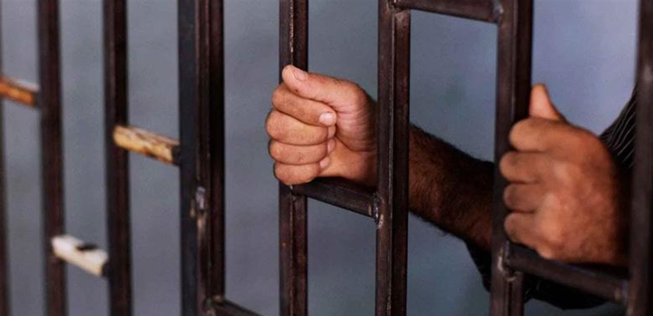 جريمة بشعة تهزّ مصر.. المتهم يقتل والدته وشقيقيه ويشعل النار في جثثهم