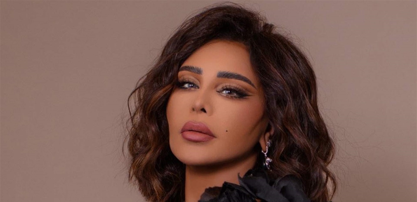 يغني بإحساس عال.. أحلام تستعرض موهبة ابنها الفنية (فيديو)