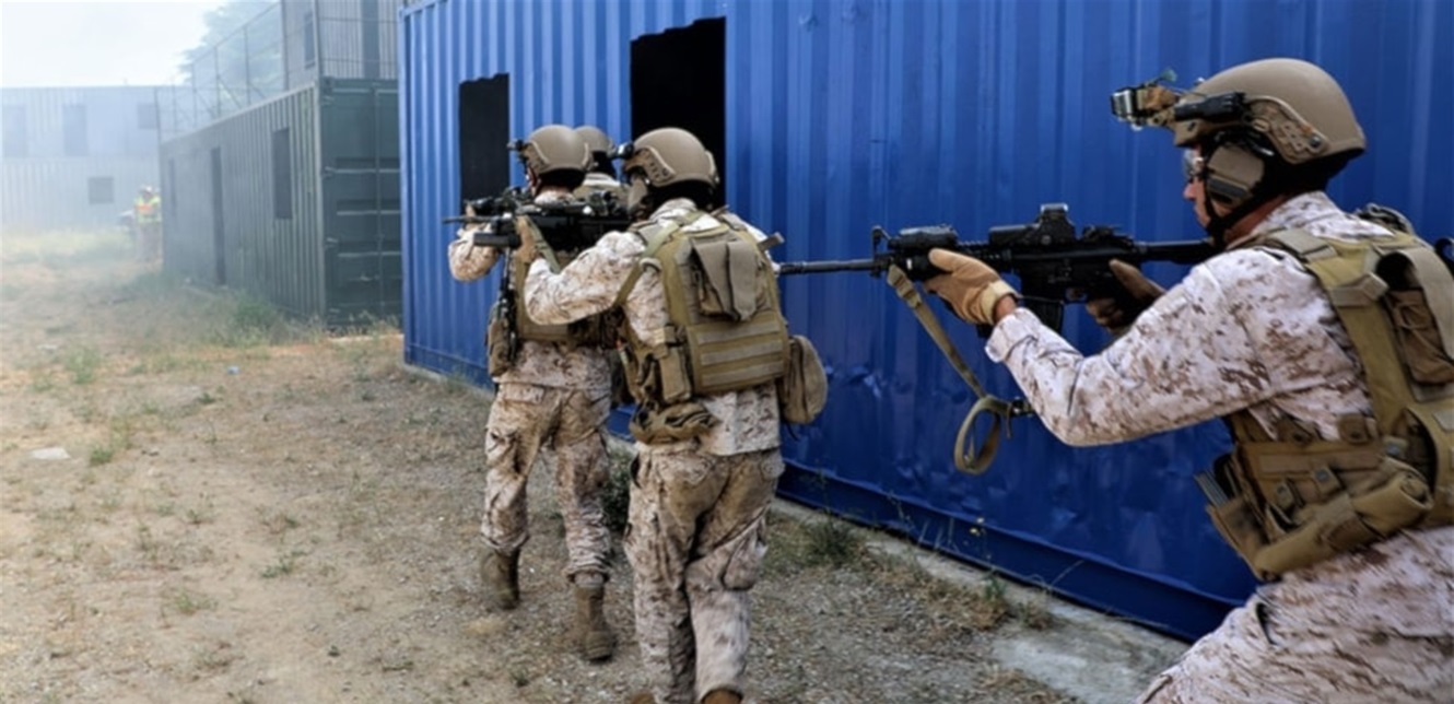 توقيف 144 سوريًا و6 لبنانيين... ماذا في بيان الجيش؟
