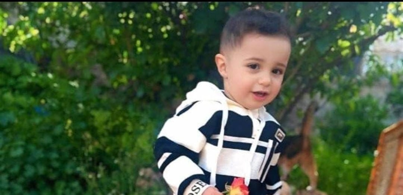 سقط من الطابق الثالث.. ابن السنتين فارق الحياة في وادي خالد