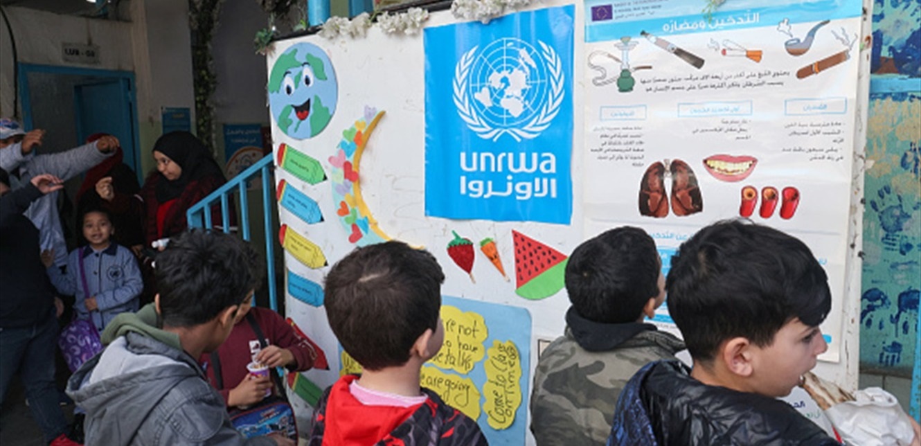 الخلاف يتجدد بين اللاجئين الفلسطينيين و الأونروا