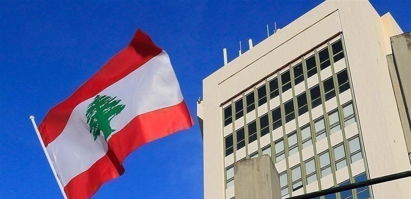 متعاقدو وزارة الاعلام إلى التثبيت بعد طول انتظار؟