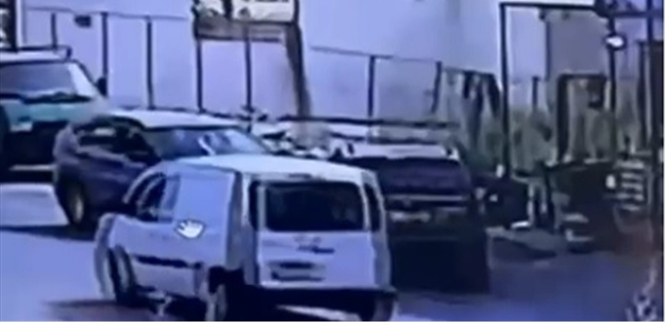 بالفيديو... شاهدوا لحظة إستهداف السيارة في زبدين