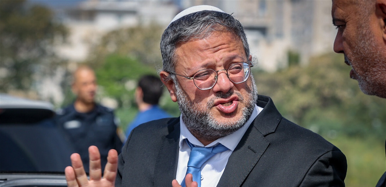 بن غفير يمنح تراخيص حمل السلاح لـ19 مستوطنة جديدة