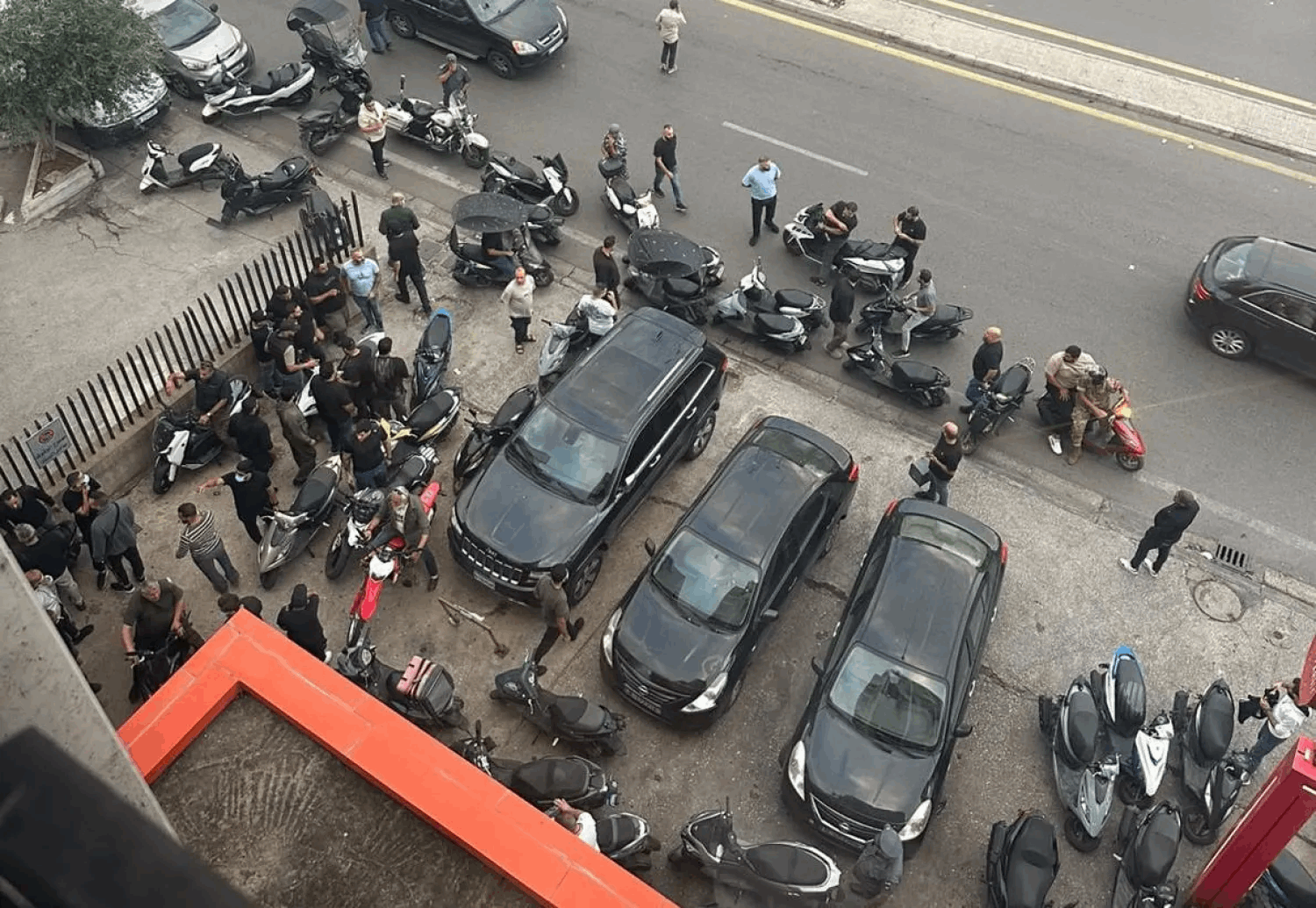 متابعة محلية وخارجية لقضية شحنة متفجرات  حزب الله.. استنفار امني وبلبلة بعد ضبط أدوية غير صالحة