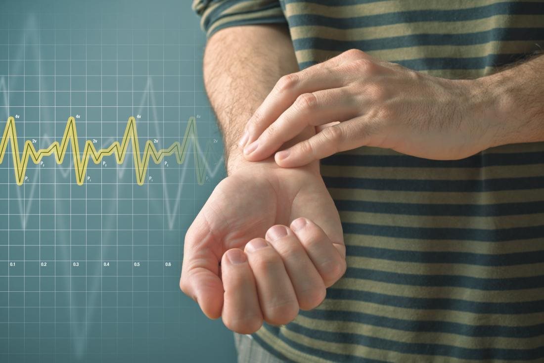 موضة خفض النبض تثير القلق.. طبيب يكشف مخاطرها