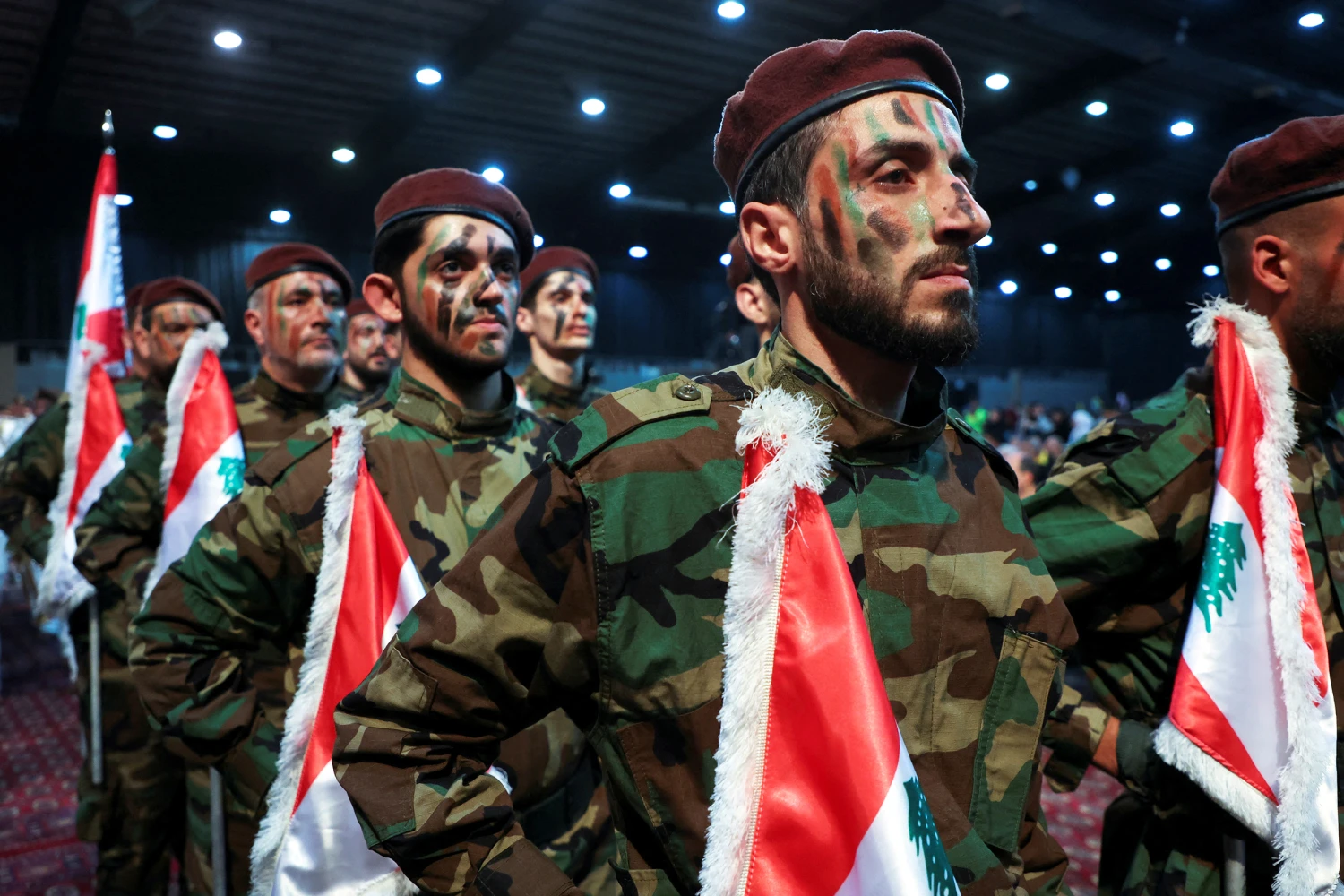 حزب الله والحرب.. فضل الله يؤكد الاستعداد لها