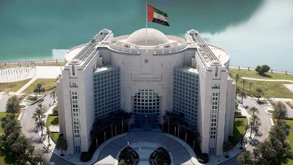 الإمارات تعرب عن تضامنها مع كندا بعد حريق قاعدة وينرايت