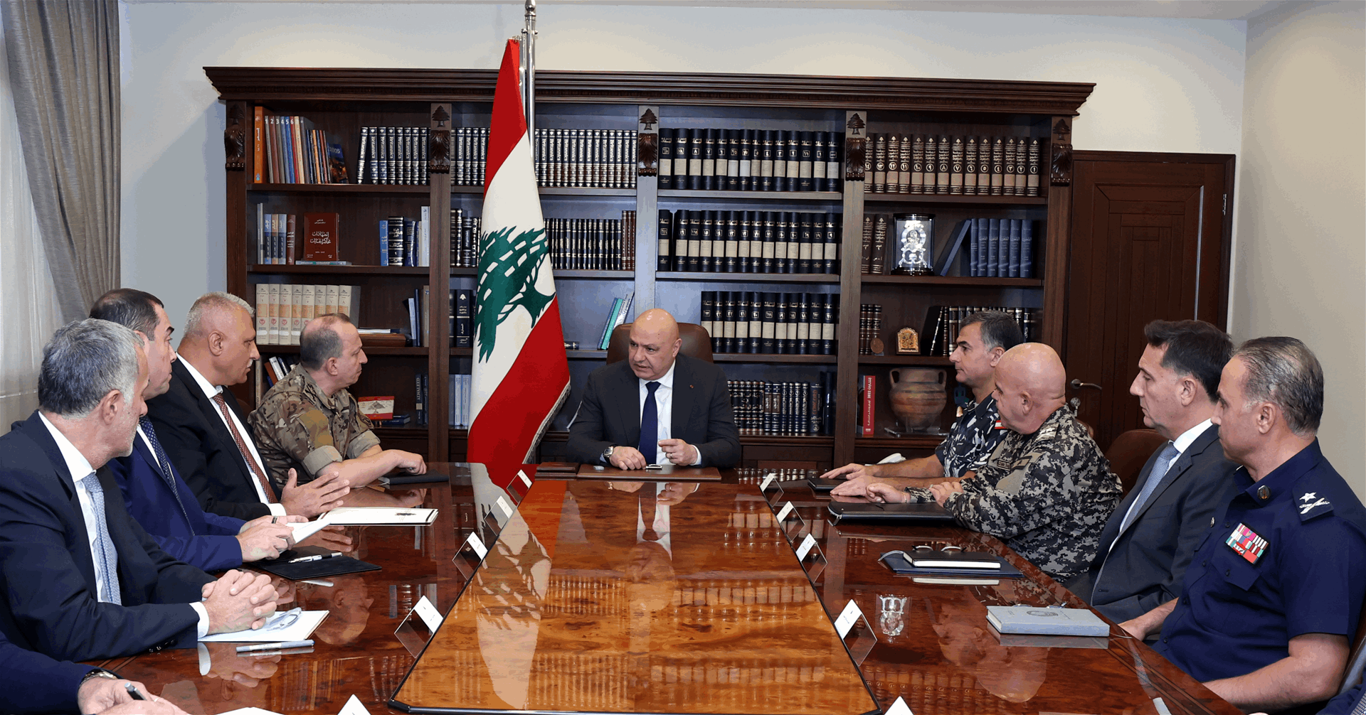 إجتماع بعبدا ناقشالأمن الاستباقي وموفد عون في عين التينة.. رئيس الجمهورية: لا تهاون بمحاولة الإخلال بالأمن