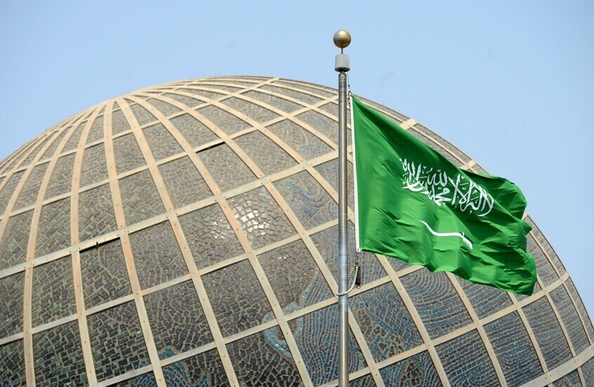 السعودية تسقط صاروخاً حوثياً استهدف الرياض 