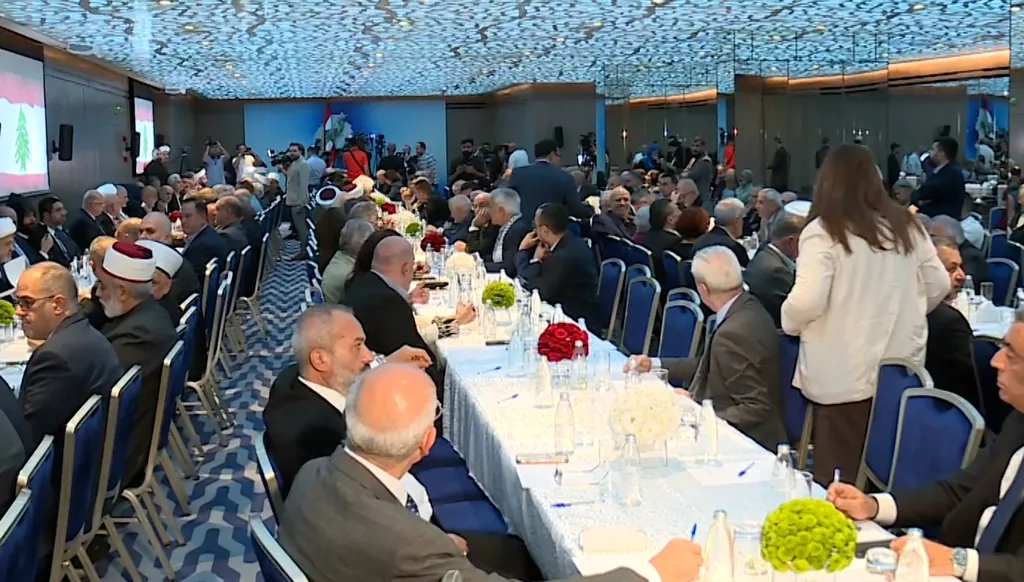 تسأولات بشأن المؤتمر 
