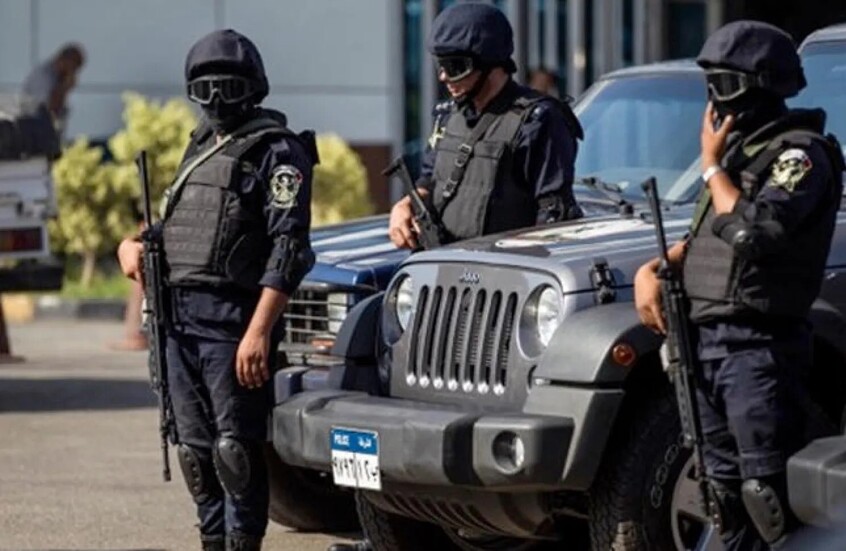 في مصر... توقيف شخص هدّد باستهداف دور عبادة ومحلات تجاريّة