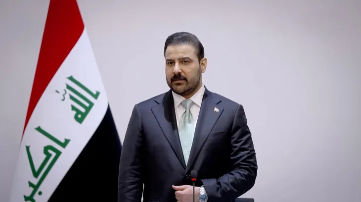قسم وزراء الحكومة العراقية يثير موجة غضب.. ماذا حدث خلال المراسم؟