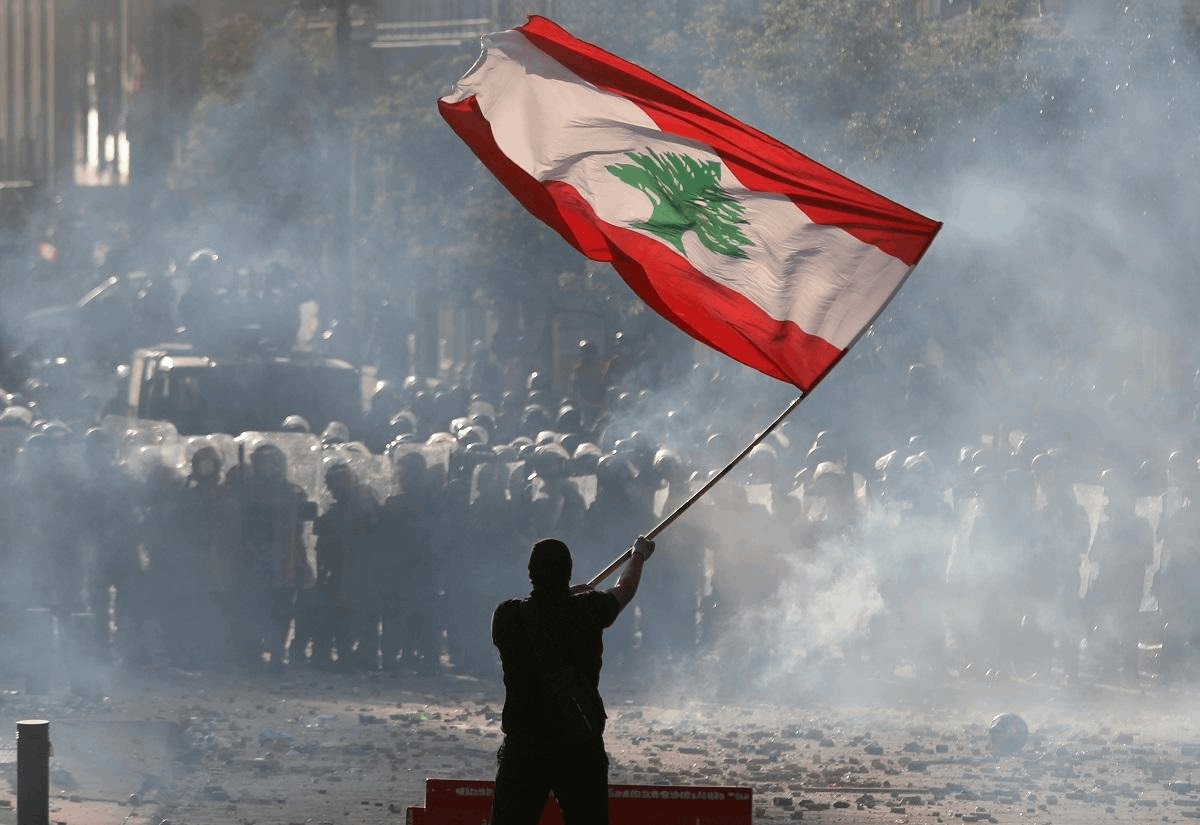 الفتنة الداخلية... المستفيدون كثر والخاسر هو الوطن