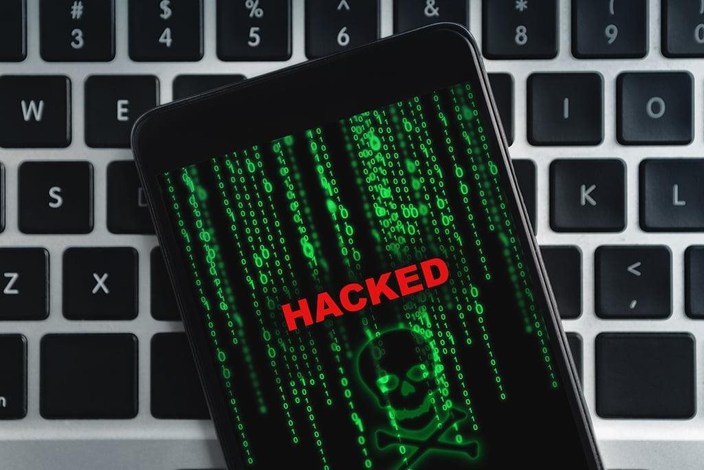 5 خطوات لحماية هاتفك من الاختراق وسرقة البيانات.. انتبه لهذه الأخطاء!