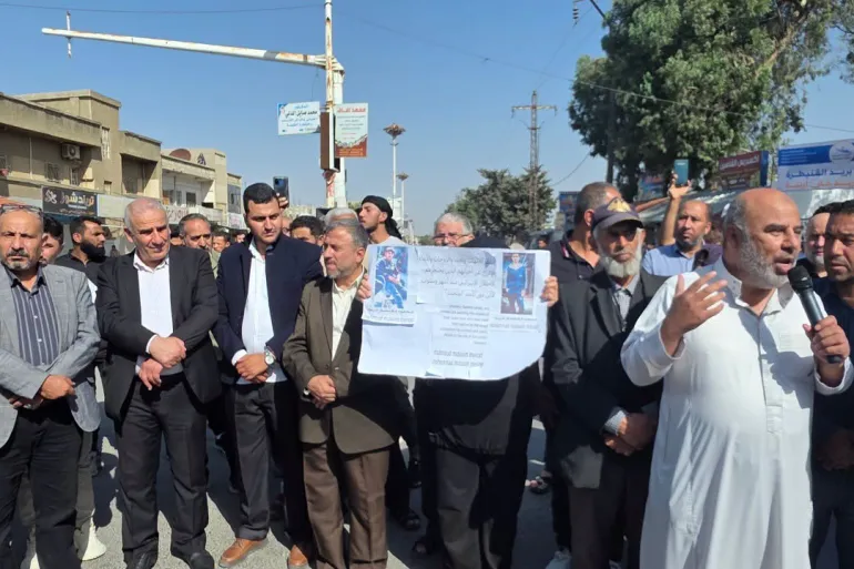 إسرائيل تصعّد في جنوب سوريا.. قصف واعتقالات وتحركات شعبية