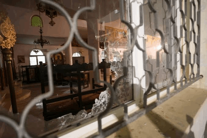 9 قتلى في هجوم كنيسة الكرك.. الملك يأمر بالضرب بيد من حديد وتقييم أمني شامل
