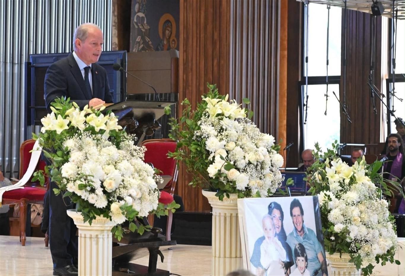 حشد الأحرار يفاجئ مرجعاً كنسياً
