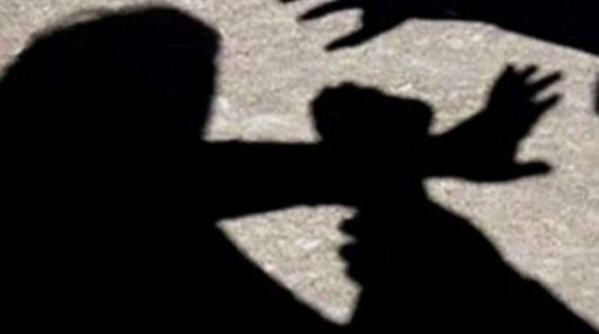 بالفيديو.. إشكال عائلي بين شبان عند إشارة عزمي في طرابلس