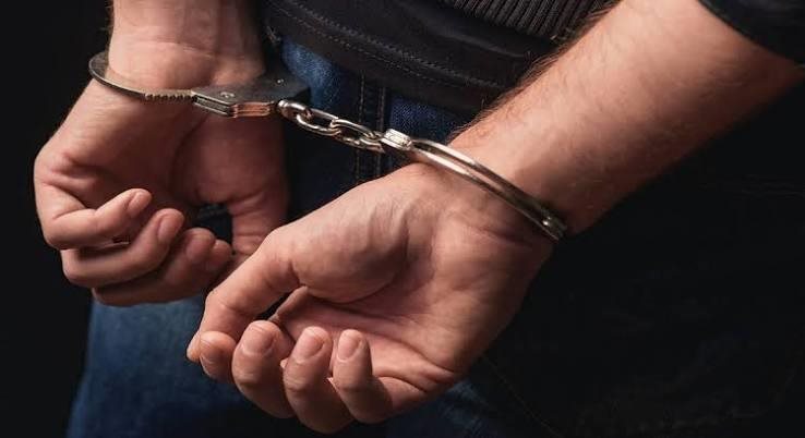 توقيف شخص بحوزته مسدس حربي في زغرتا