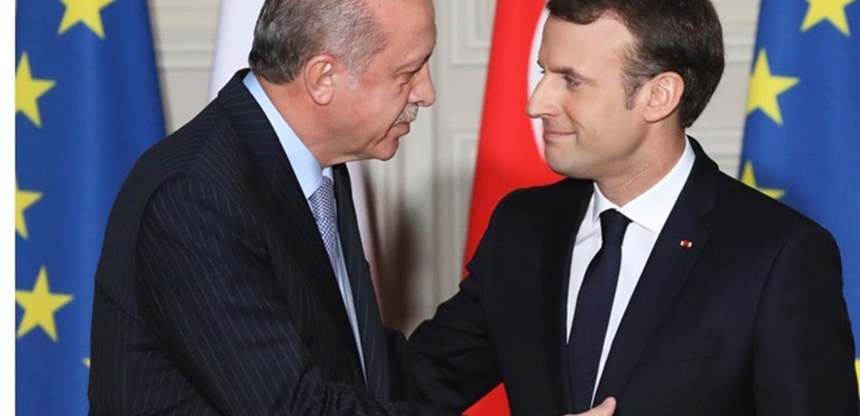 أردوغان يؤكد لماكرون: تركيا ليست لديها أي أطماع في سوريا