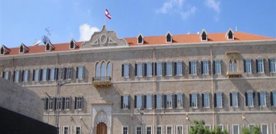 تعميم من الحريري إلى الإدارات العامة.. هذا ما تضمّنه