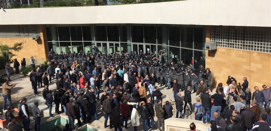 قوى الامن: المياومون مصرون على الدخول بالقوة الى ""كهرباء لبنان"