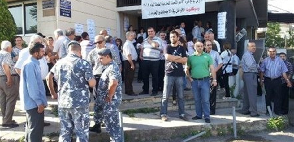 موظفو تعاونية الدولة: مستمرون في اضرابنا المفتوح