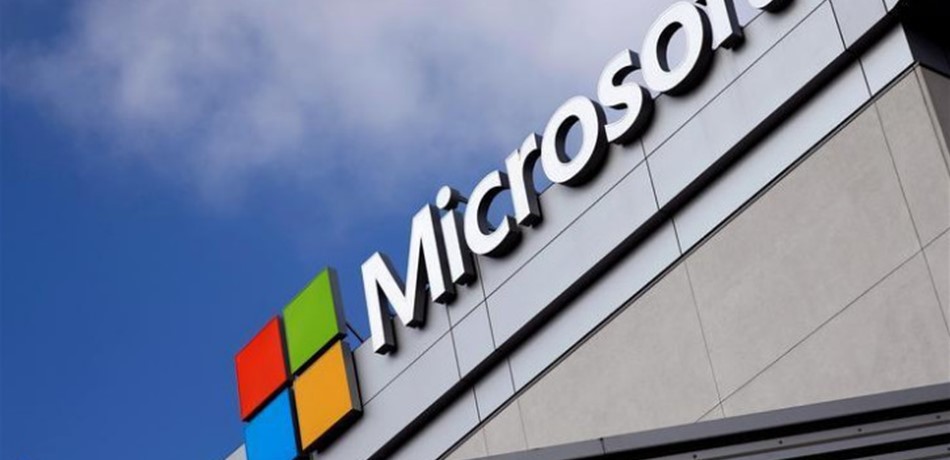 واشنطن تُحاول إجبار مايكروسوفت على تسليم بياناتها.. والقضاء يتحرك