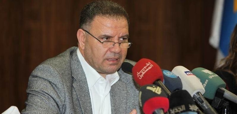 فياض: لإقفال أي باب للانفاق غير الضروري 