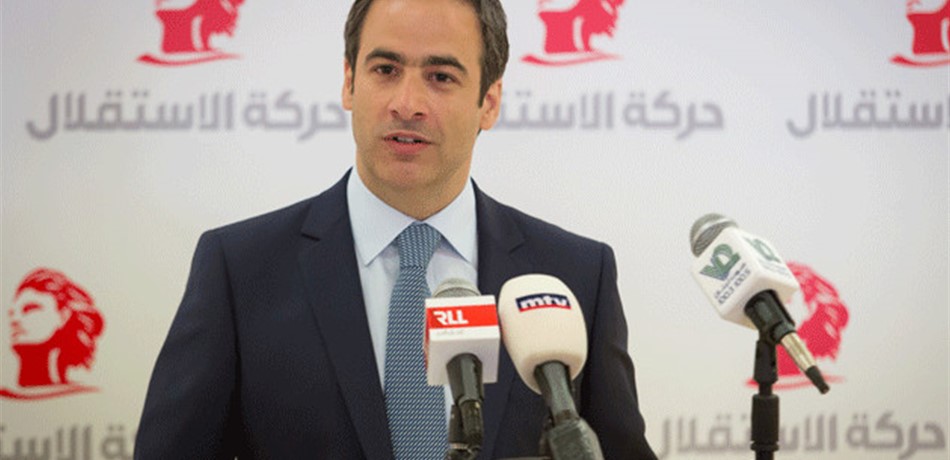معوض في 14 آذار بين "القوات" و"التيار"<br/>