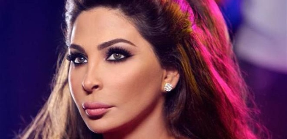 من هو الشخص الذي رافق إليسا الى الإستديو؟ 