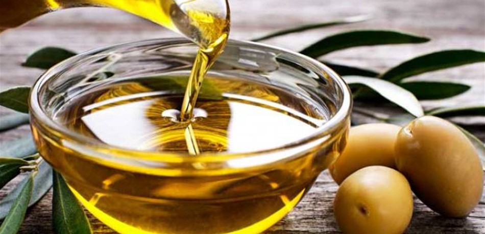 هذا ما تفعله ملعقتان من زيت الزيتون يومياً