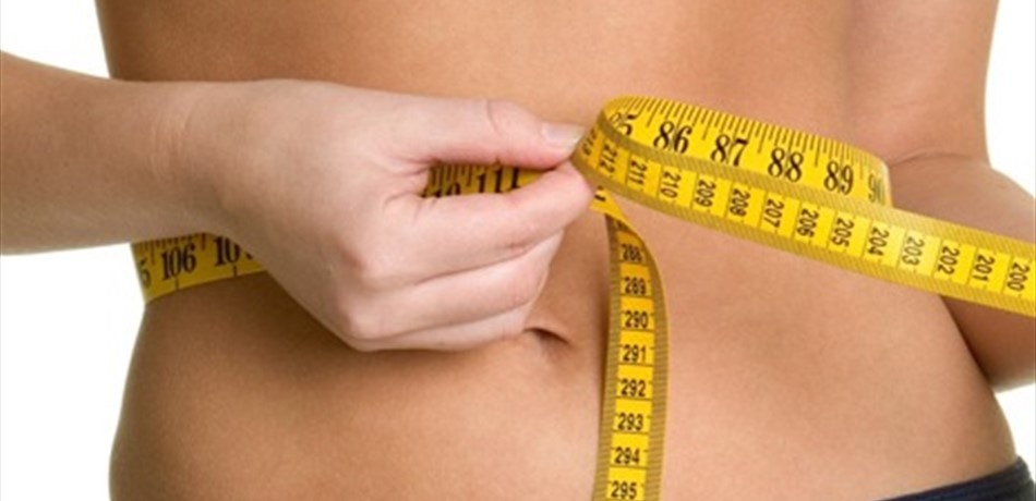 عادات تدمر أحلامك بإنقاص الوزن.. بينها شرب الماء من عبوة بلاستيكية! 