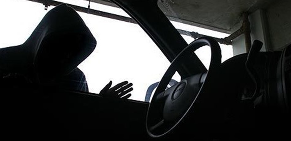 أوقف بجرم سرقة وضبطت المسروقات في منزله
