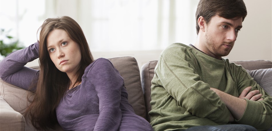 كيف تتعاملين مع شريكك متقلّب المزاج؟