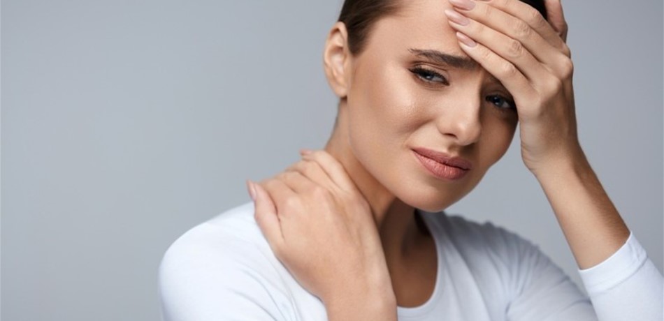 17 ألماً مزمناً في الجسم.. سببها المشاعر!