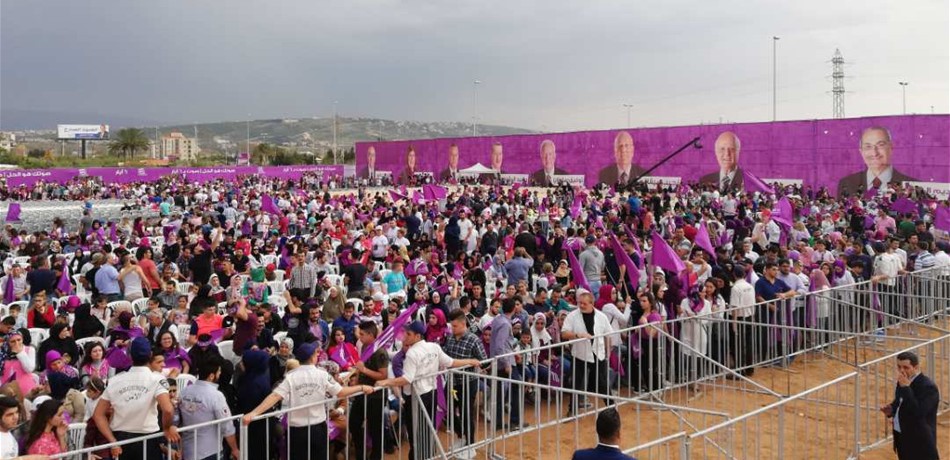 بالفيديو.. بدء وصول المشاركين في مهرحان "لائحة العزم"