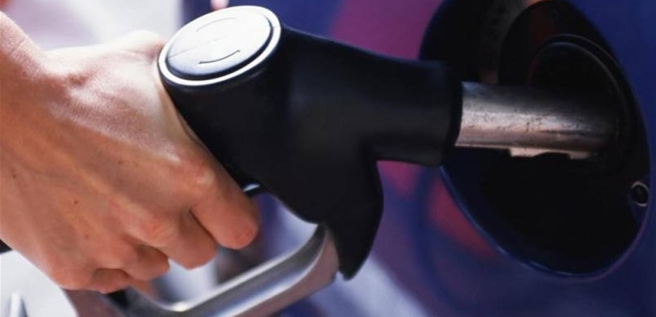 أسعار البنزين الى الواجهة حتماً بعد الإنتخابات!